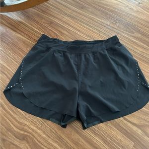 Lululemon Find Your Pace High Rise Short 3’